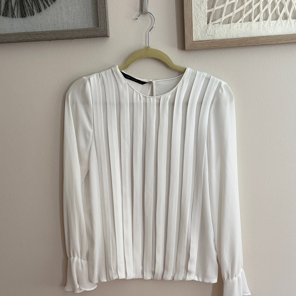Zara Elegant White Pleated Women's Top